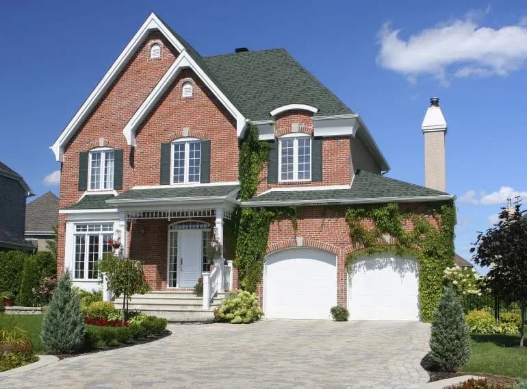 6668eead65f37f8560bb715d_asphalt-shingle-iko__ResizedImageWzc3MCw1Njhd.webp