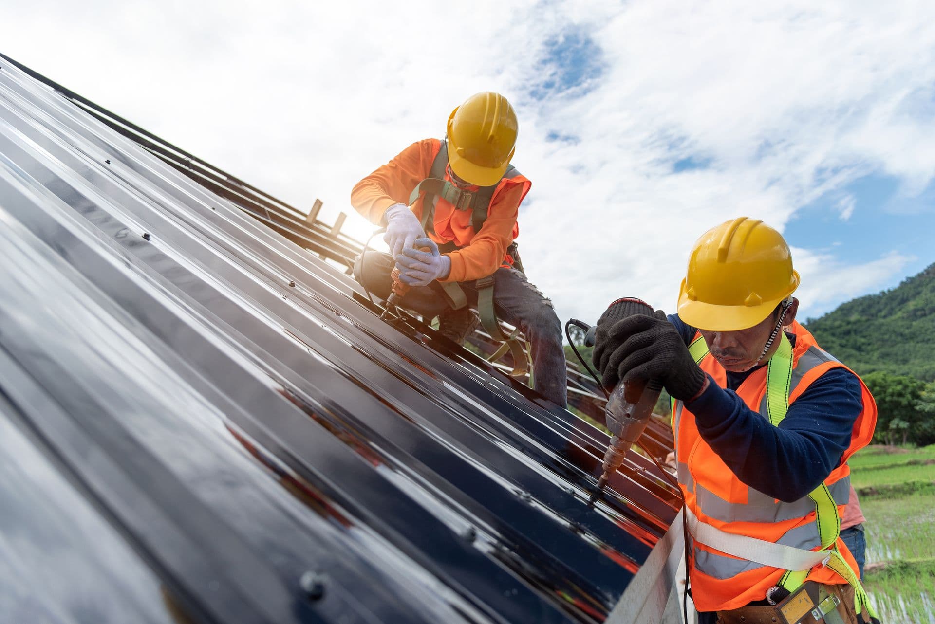 bigstock-Technician-Is-Work-Roof-Repair-321535093.jpg