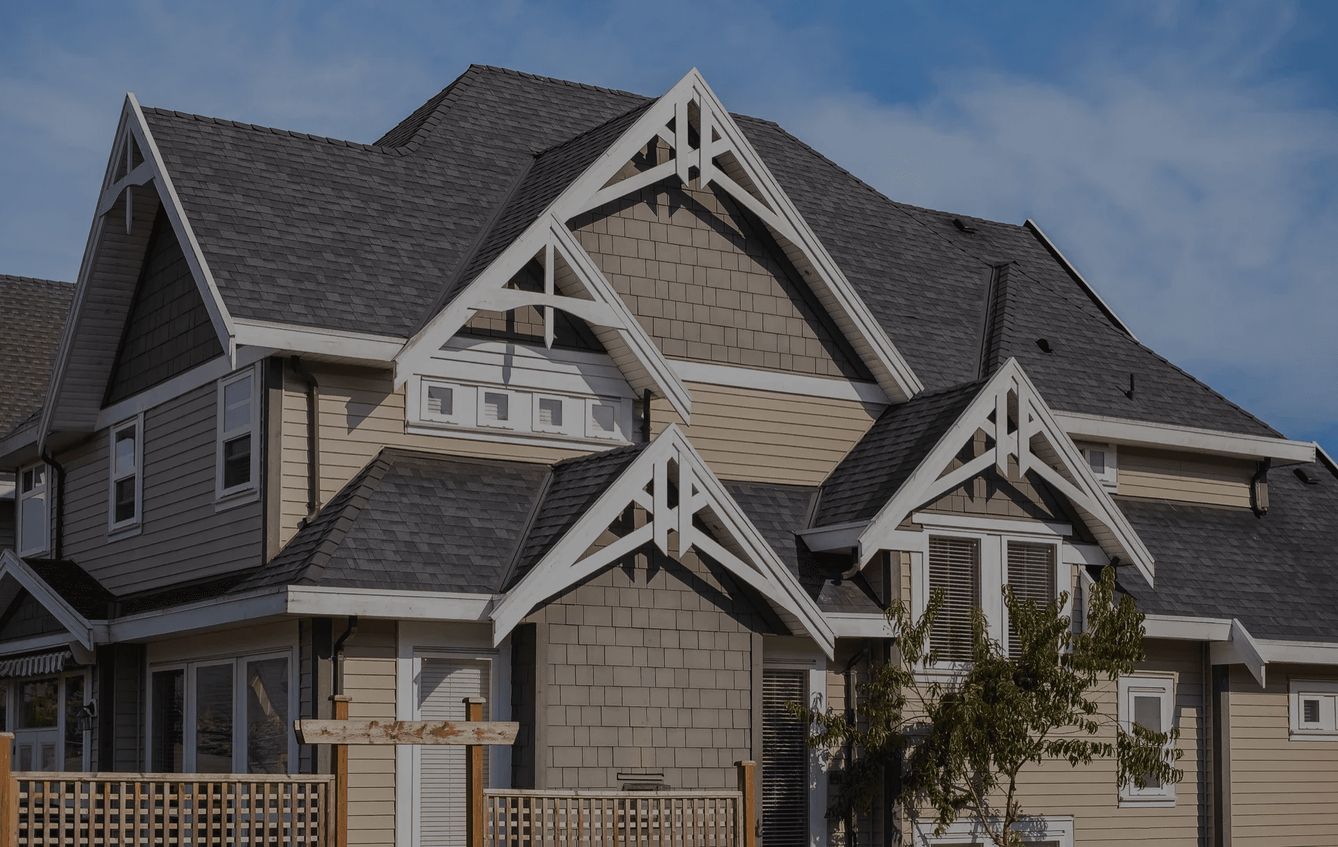 imgi_1_666883a6b9e8fd8df48c5932_roofing-48 1.png